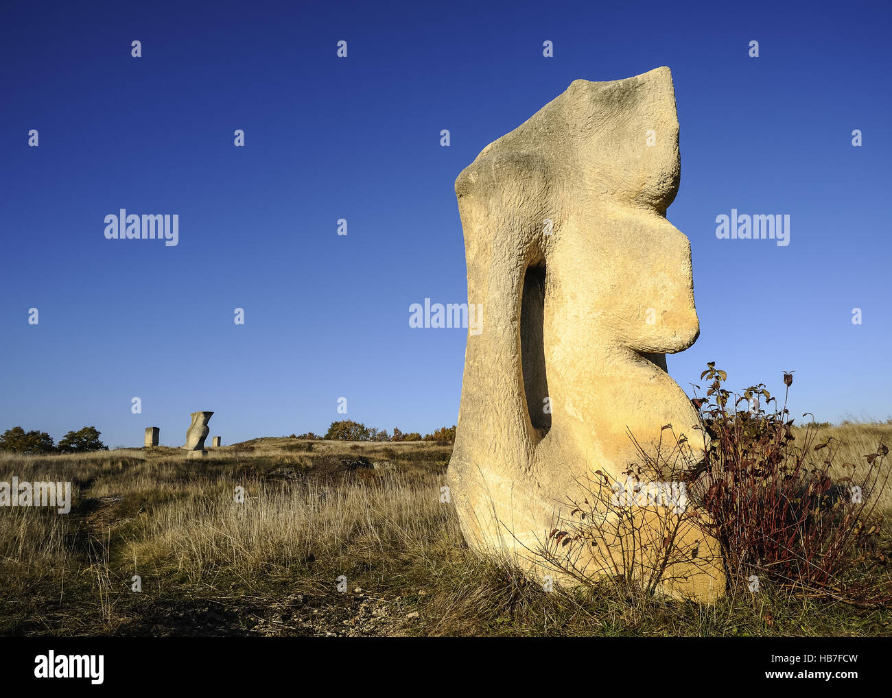 Sculpture en pierre dans le parc Banque D'Images