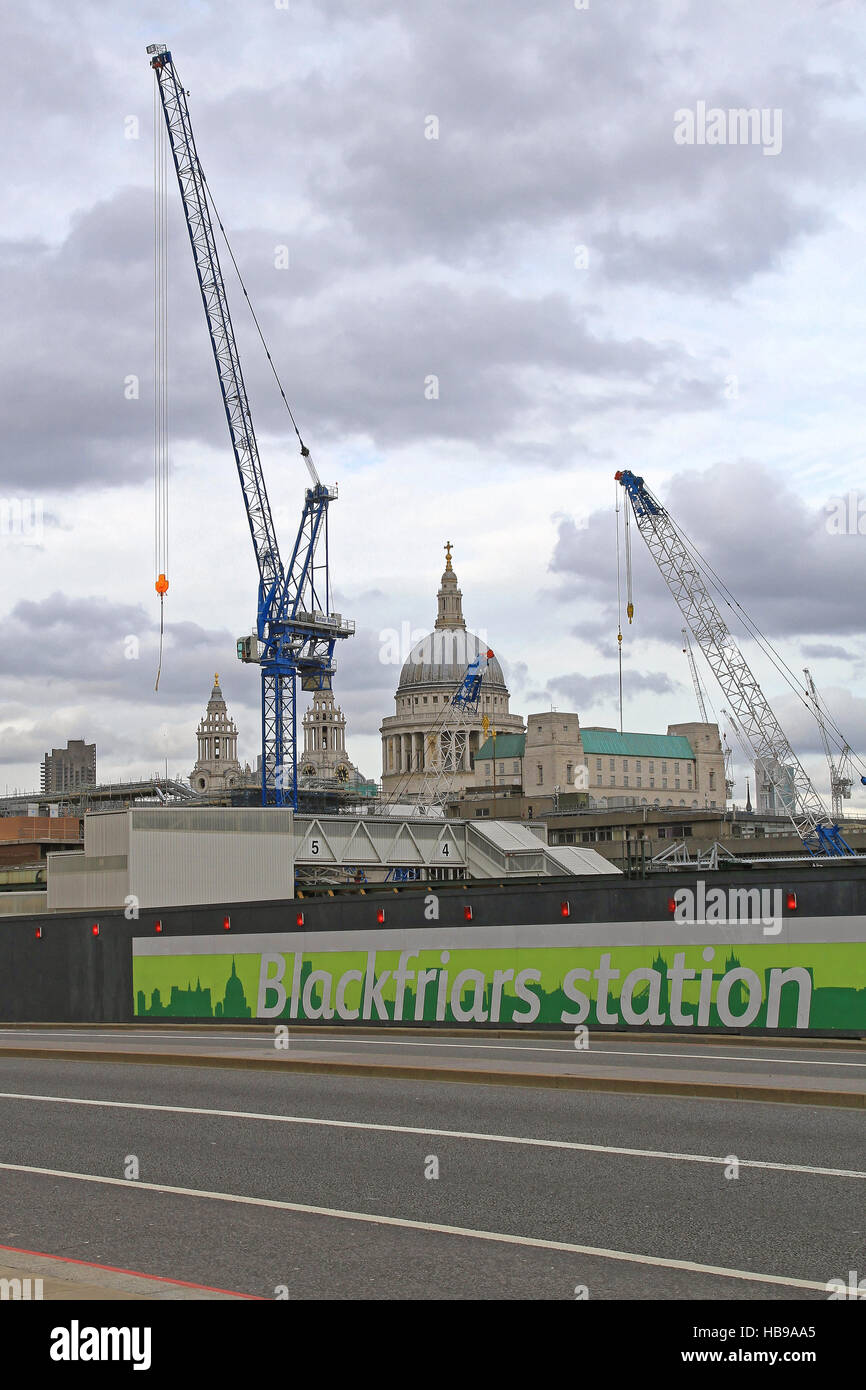 La gare de Blackfriars Banque D'Images