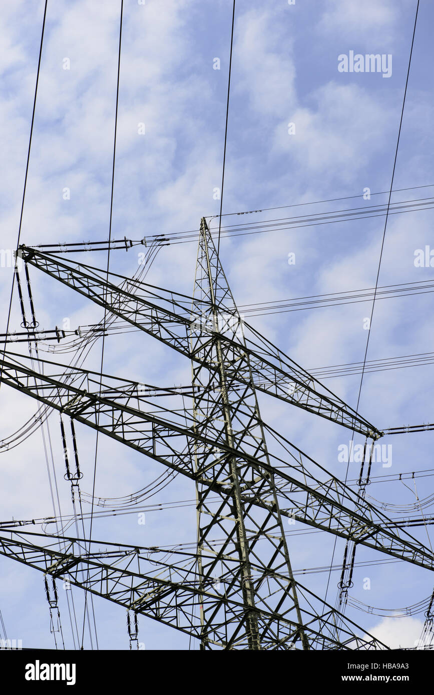Lignes à haute tension Banque de photographies et d’images à haute — free download
