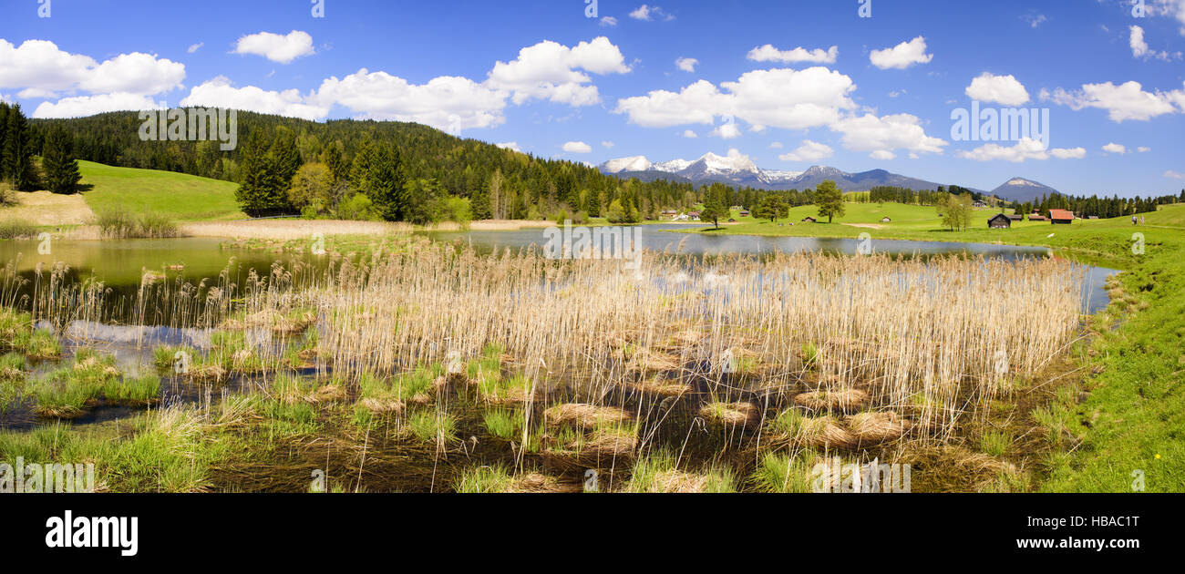 Vaste panorama paysage de montagnes des Alpes Banque D'Images