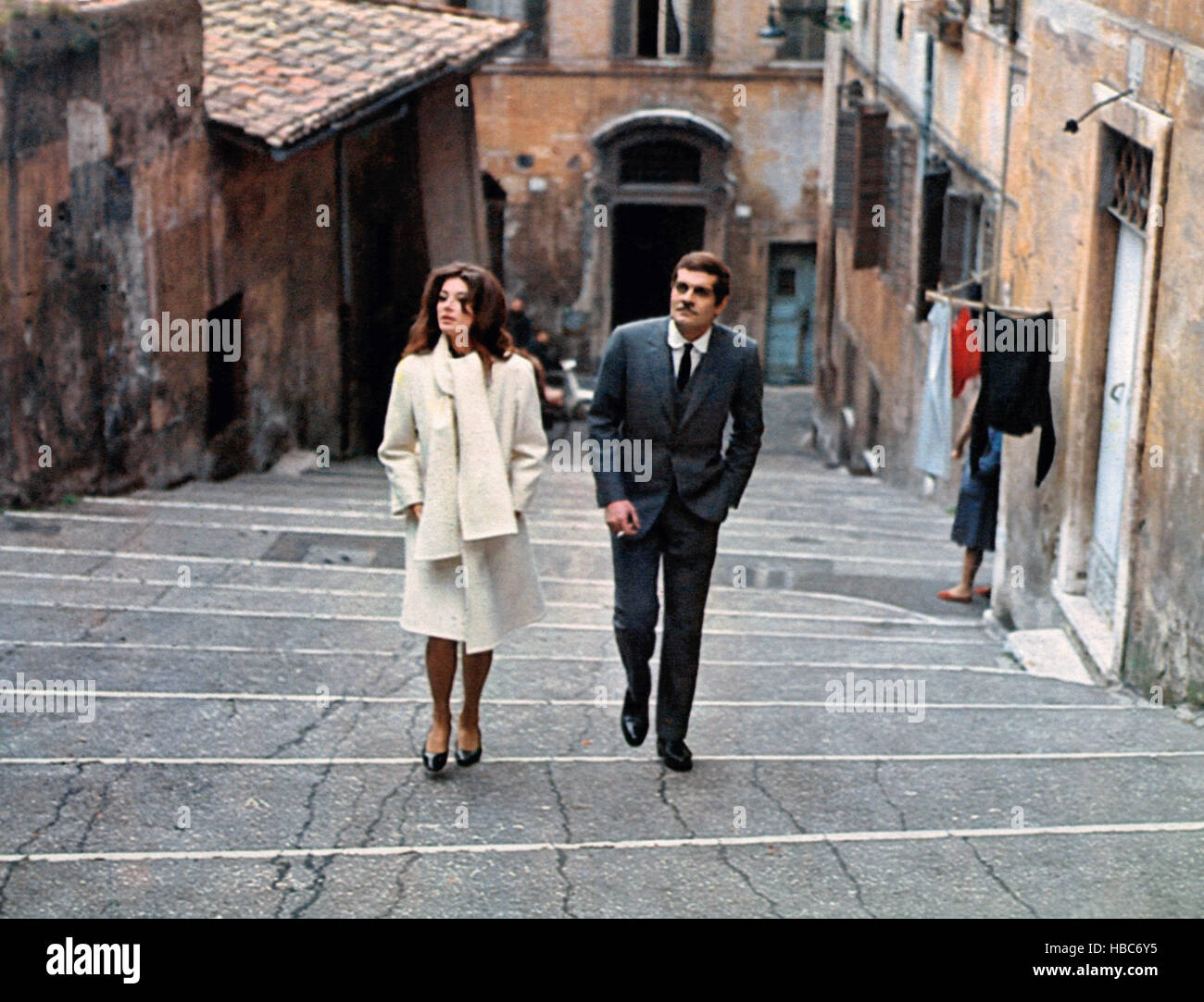 La nomination, à partir de la gauche : Anouk Aimee, Omar Sharif, 1969 Banque D'Images