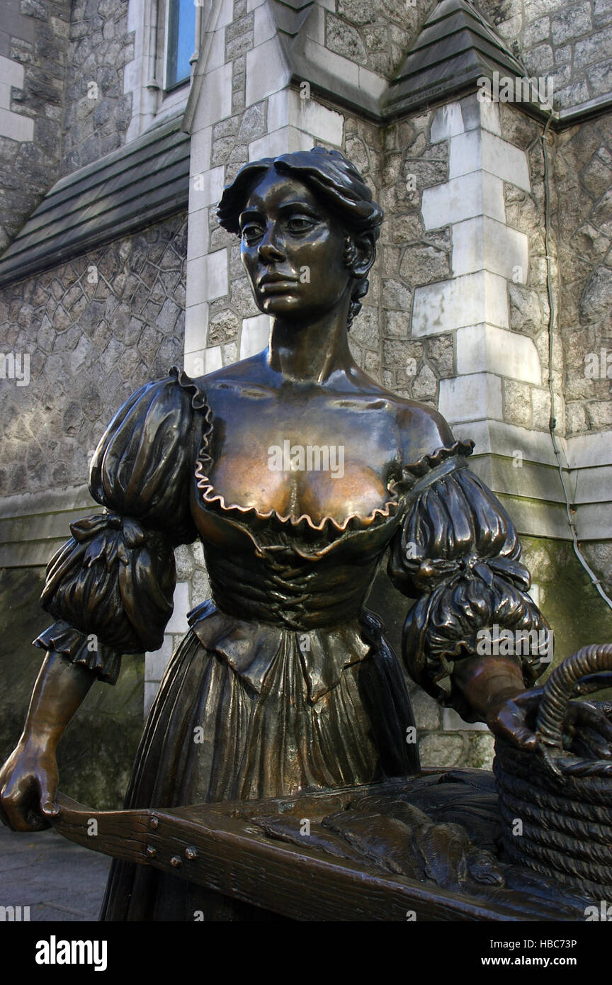 Molly Malone, Dublin , sculpture de femme rendu célèbre par la chanson Molly Malone Banque D'Images