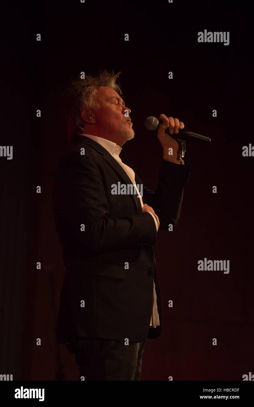 Wrexham, UK. 6e Dec 2016. Paul Young à William Aston Hall Wrexham Crédit : Ceridwen Hughes/Alamy Live News Banque D'Images