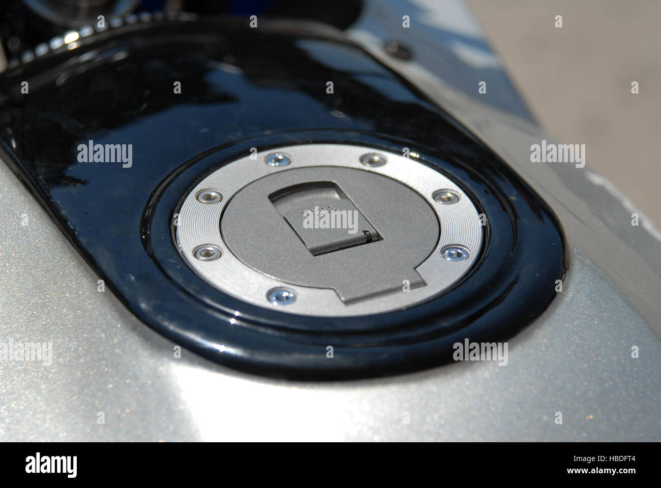 Réservoir d'essence moto Banque de photographies et d'images à haute  résolution - Page 2 - Alamy