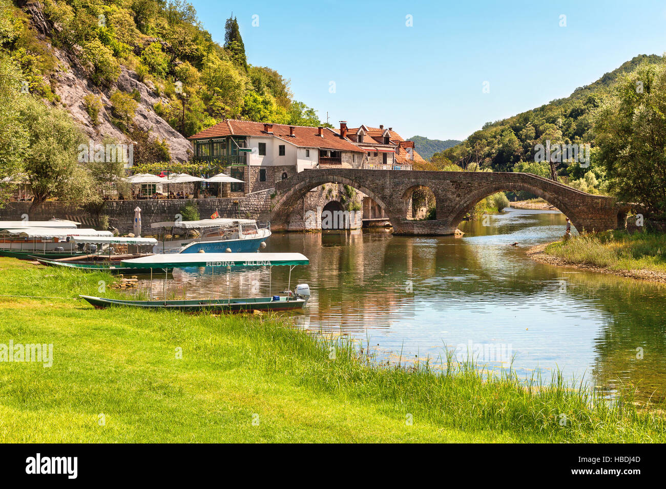 Petite ville près du lac de Skadar. Monténégro Banque D'Images