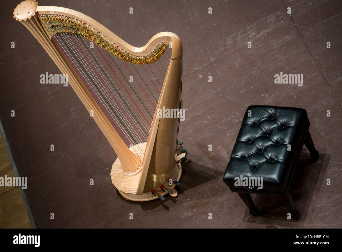 Concert harpe Banque de photographies et d'images à haute résolution - Alamy