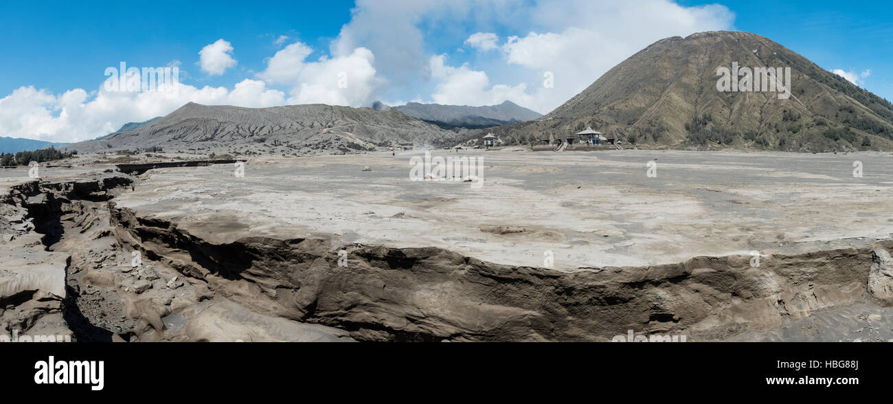 Crevasse, Mont Bromo, Mont Batok, Parc National de Bromo Tengger Semeru, l'Est de Java, Indonésie Banque D'Images