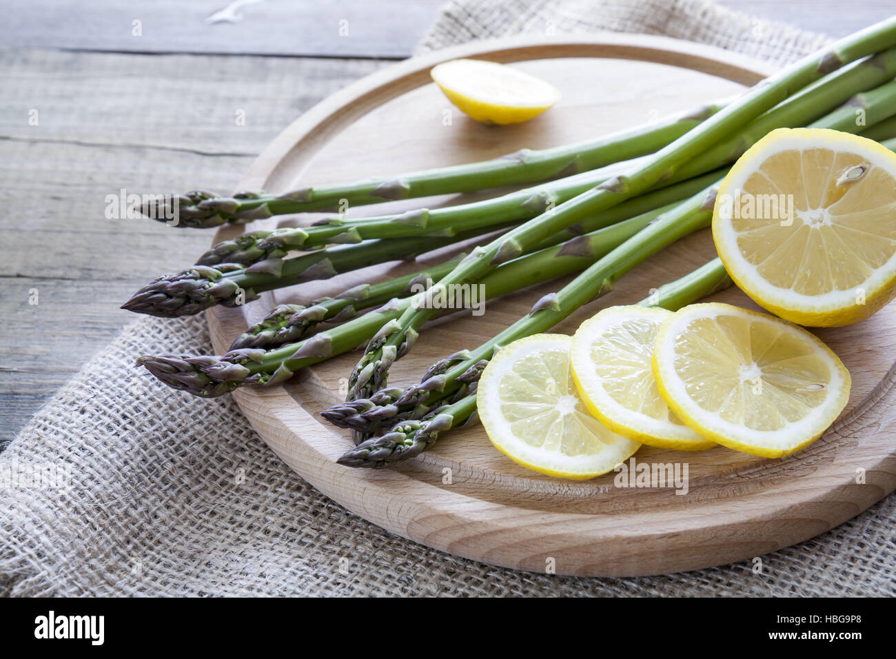 Bouquet d'asperges vertes Banque D'Images