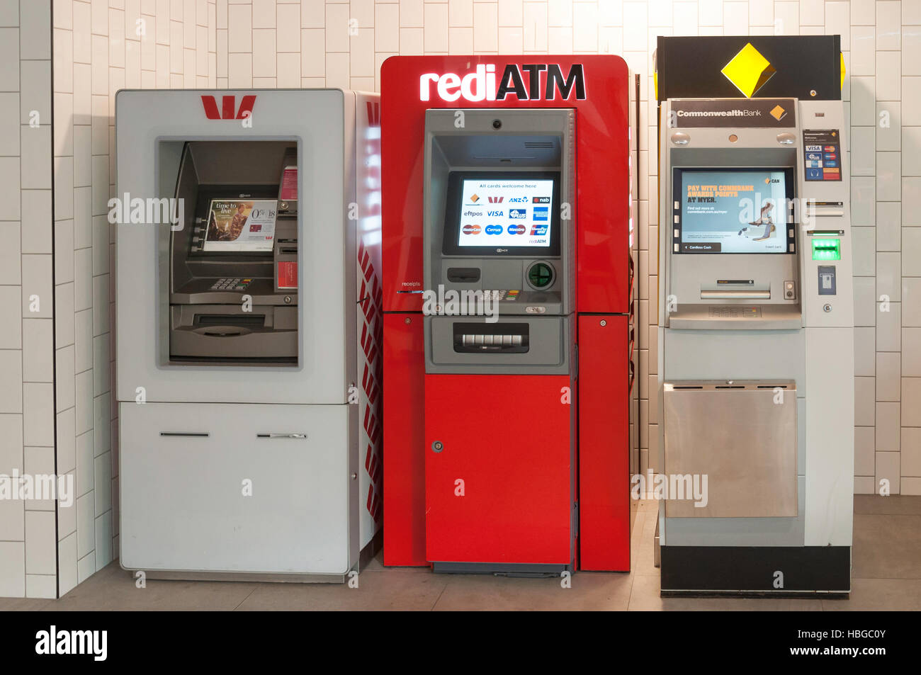 Distributeurs automatiques dans le quartier d'affaires central, Place de la gare, la ville de Brisbane, Brisbane, Queensland, Australie Banque D'Images