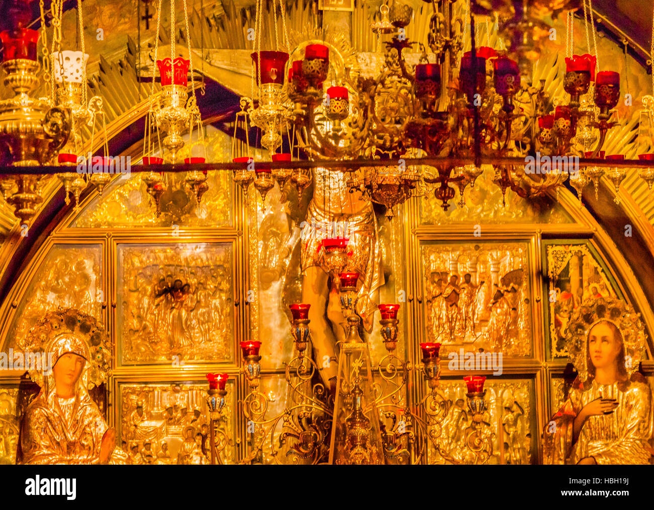 Retable de l'ancien site Crucifixion Golgotha Eglise du Saint-Sépulcre Jérusalem Israël. L'expansion de l'église en 1114 à 1170 AD Banque D'Images