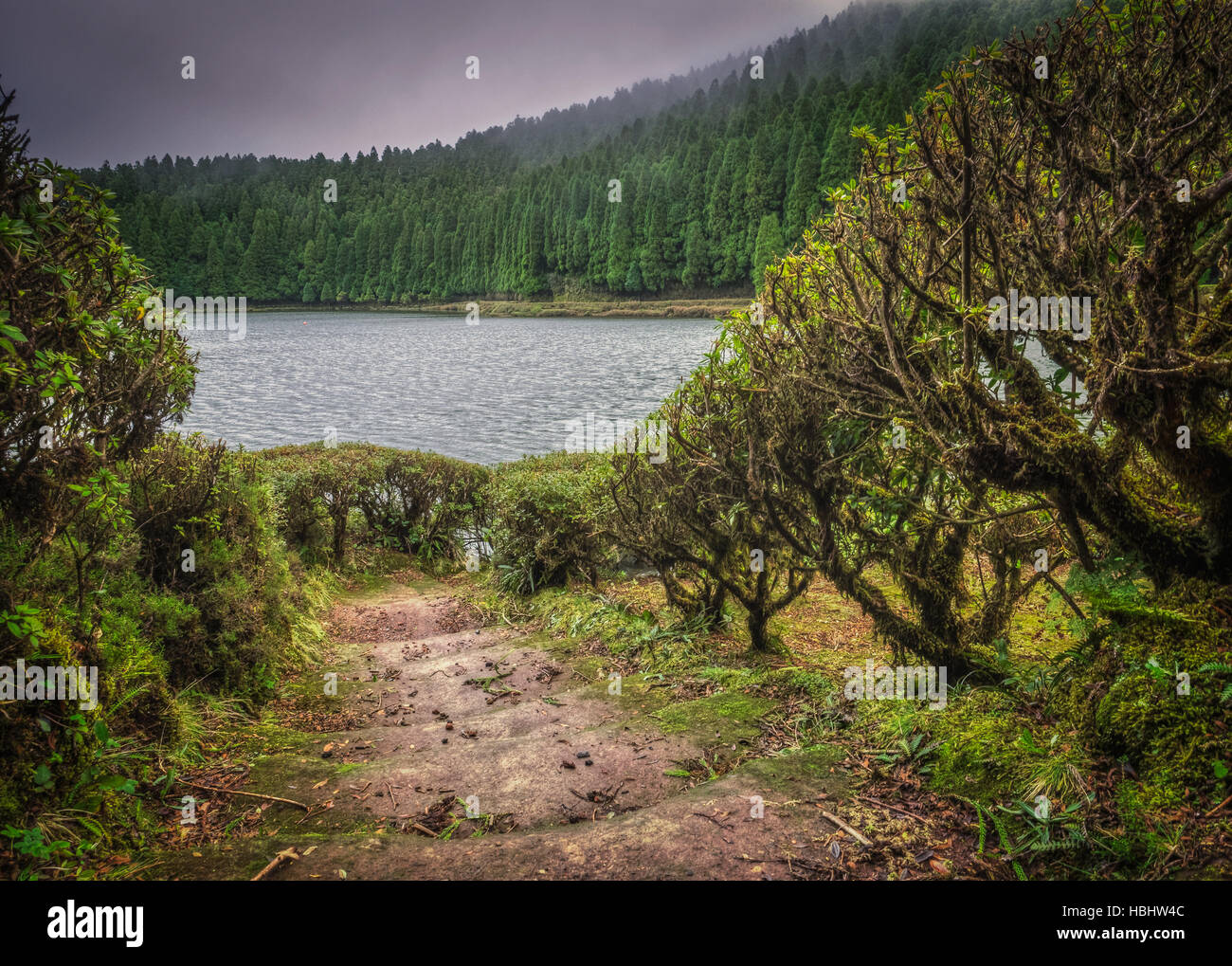 Petit lac de cratère Banque D'Images