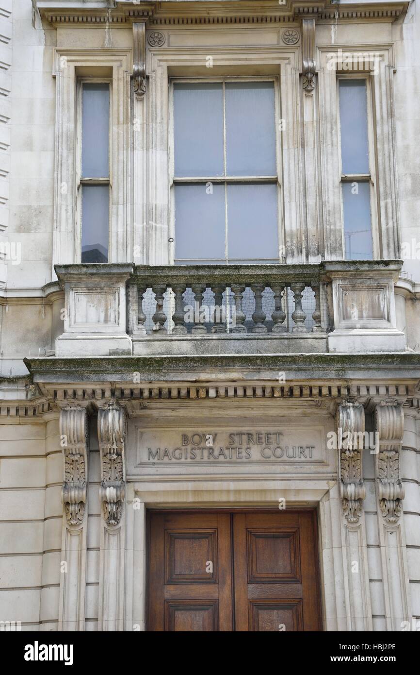 Porte à Bow Street Magistrates Court Banque D'Images