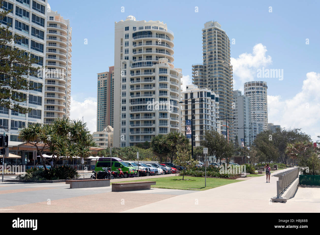 Des immeubles d'appartements, de l'Esplanade, Surfers Paradise, ville de Gold Coast, Queensland, Australie Banque D'Images