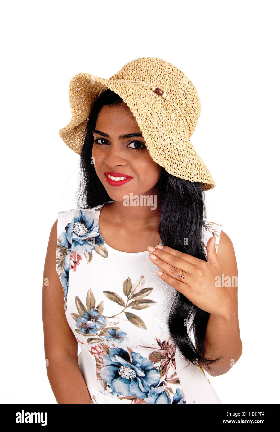 Portrait de femme au chapeau de paille. Banque D'Images