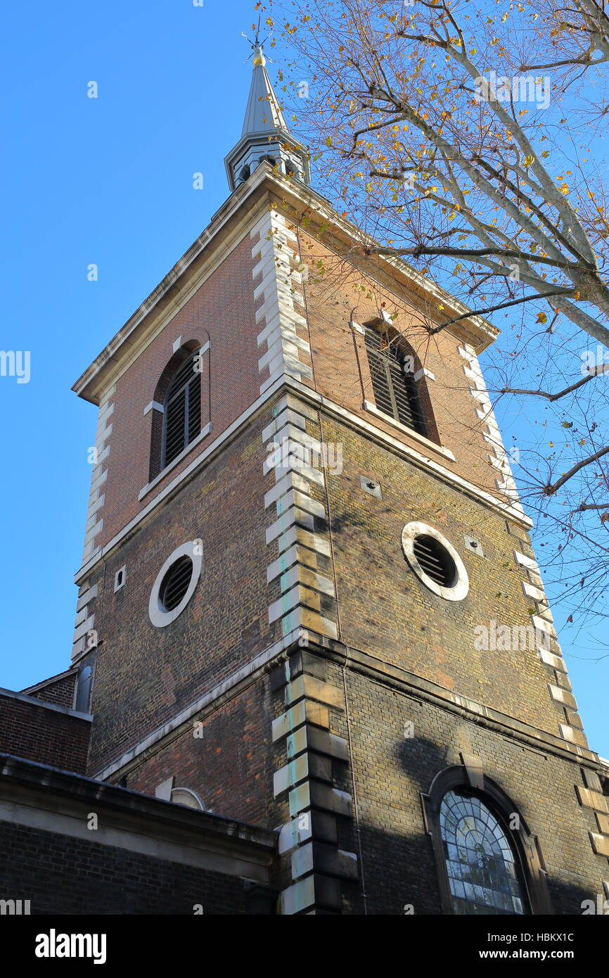 LONDON, UK : St James's Church Piccadilly sur Piccadilly street Banque D'Images