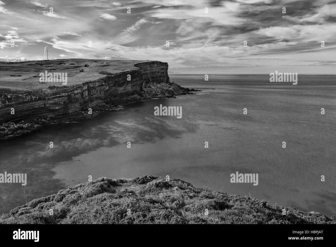 Pointe de la falaise du point de vue de Toñanes, Cantabria, Espagne, Europe. Banque D'Images