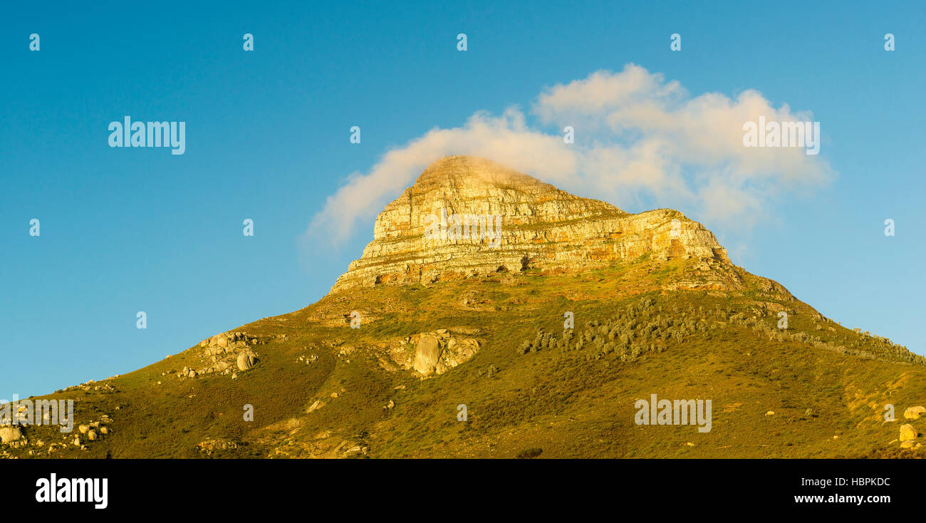 Panorama de la tête de lion à Cape Town avec le nuage au coucher du soleil Banque D'Images