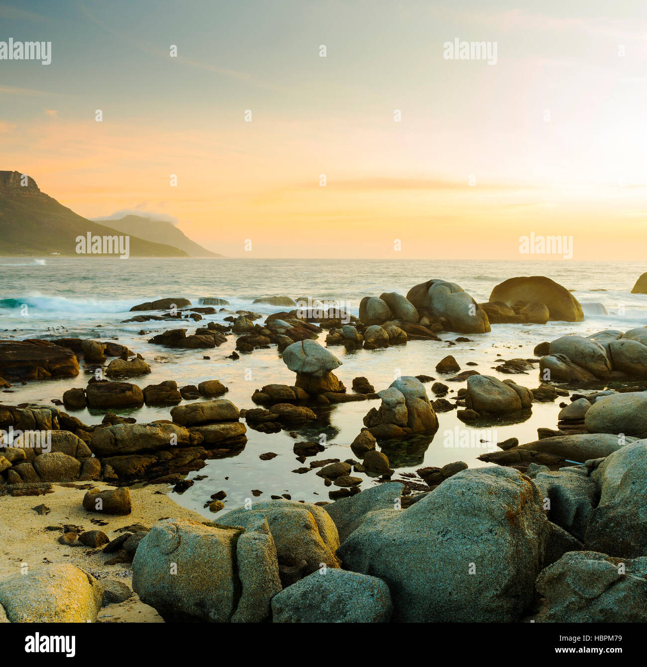 Les piscines de l'océan au coucher du soleil en Afrique du Sud Banque D'Images