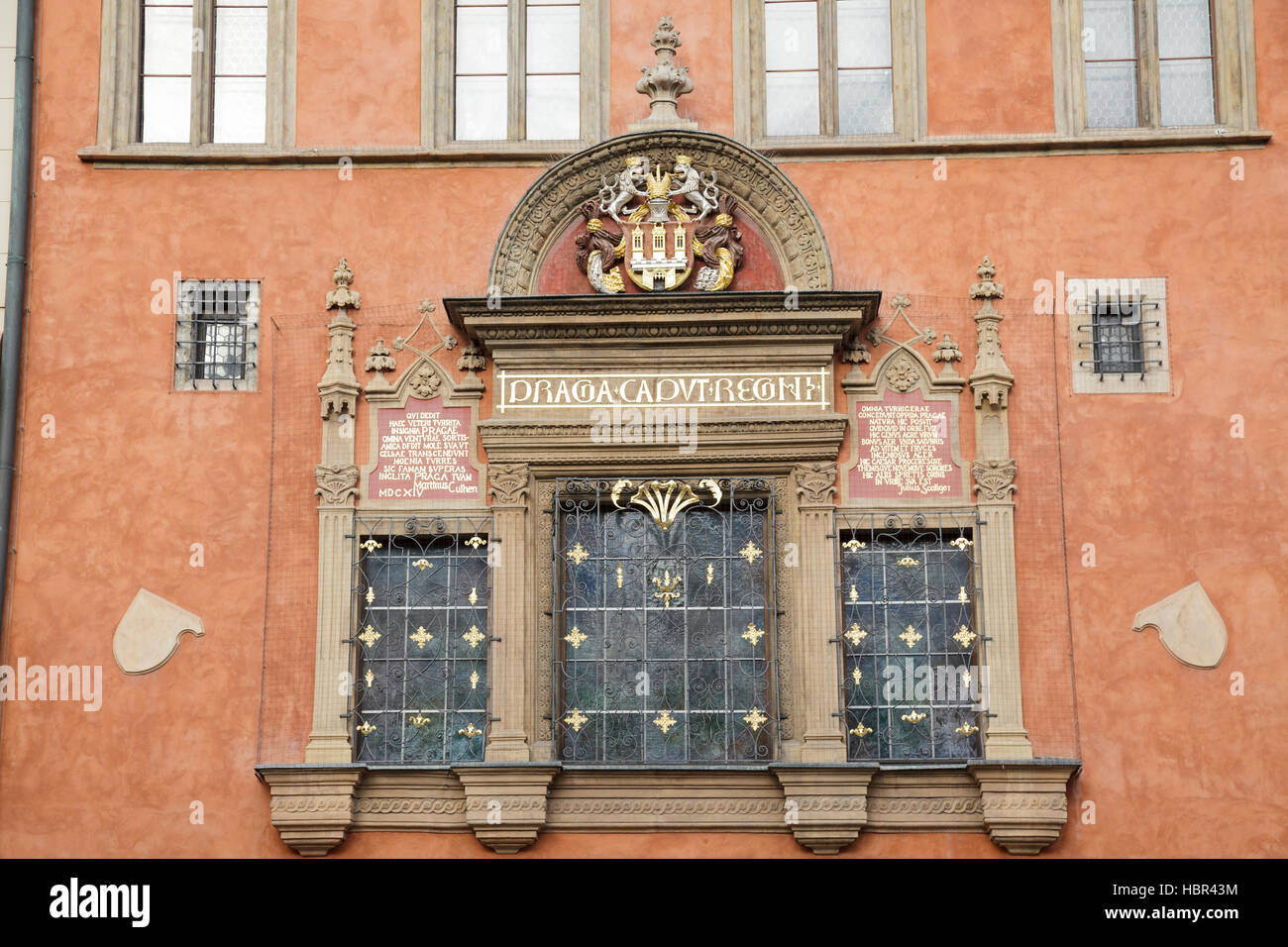 Vieille ville armoiries sur l'ancienne Mairie, Place de la Vieille Ville, Prague, République Tchèque Banque D'Images
