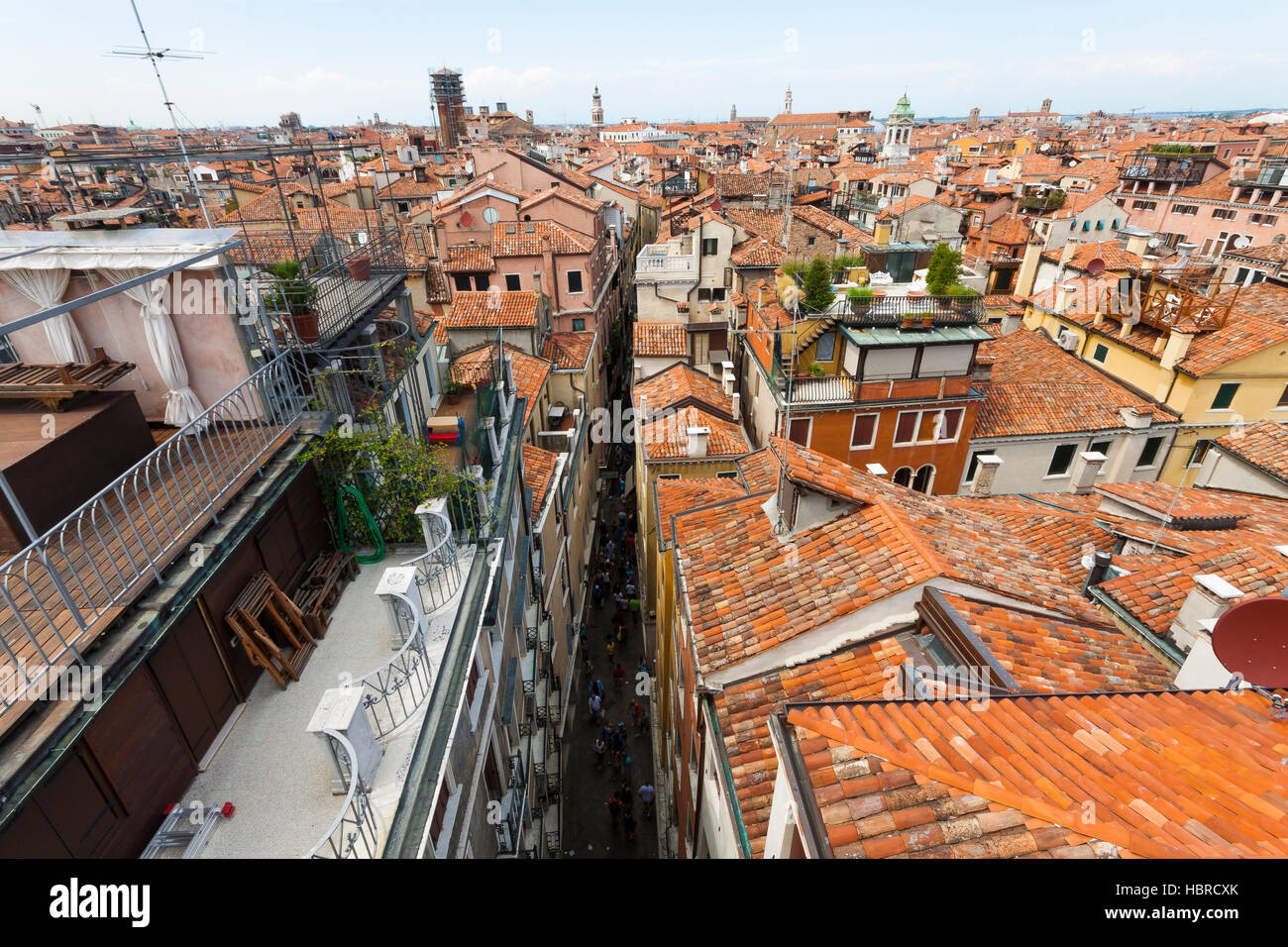 Des toits de Venise de la vieille tour de l'horloge Banque D'Images
