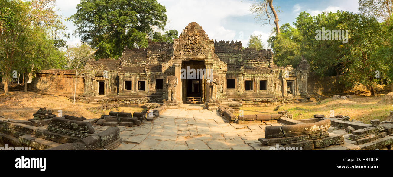 Preah Khan temple avec arbres, site du patrimoine de l'UNESCO au Cambodge. Banque D'Images