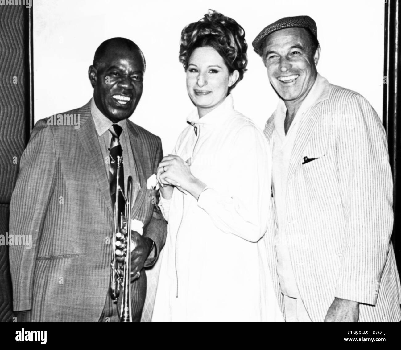 HELLO, DOLLY !, de gauche, Louis Armstrong, Barbra Streisand, directeur Gene Kelly, en 1969, MC & Copyright ©20e siècle Banque D'Images