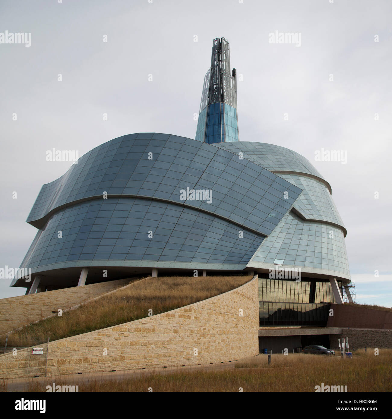 Façade du Musée canadien des droits de la personne à Winnipeg, Canada. Banque D'Images