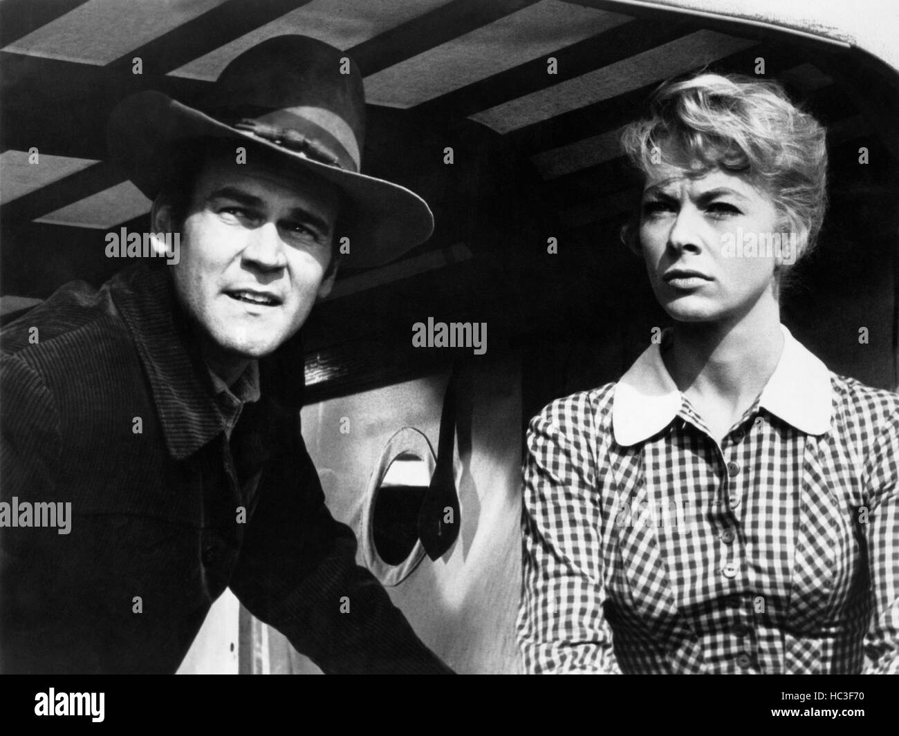 ONE FOOT IN HELL, from left, Don Murray, Dolores Michaels, 1960, ©20th  Century Fox, TM & Copyright/courtesy Everett Collection Stock Photo - Alamy