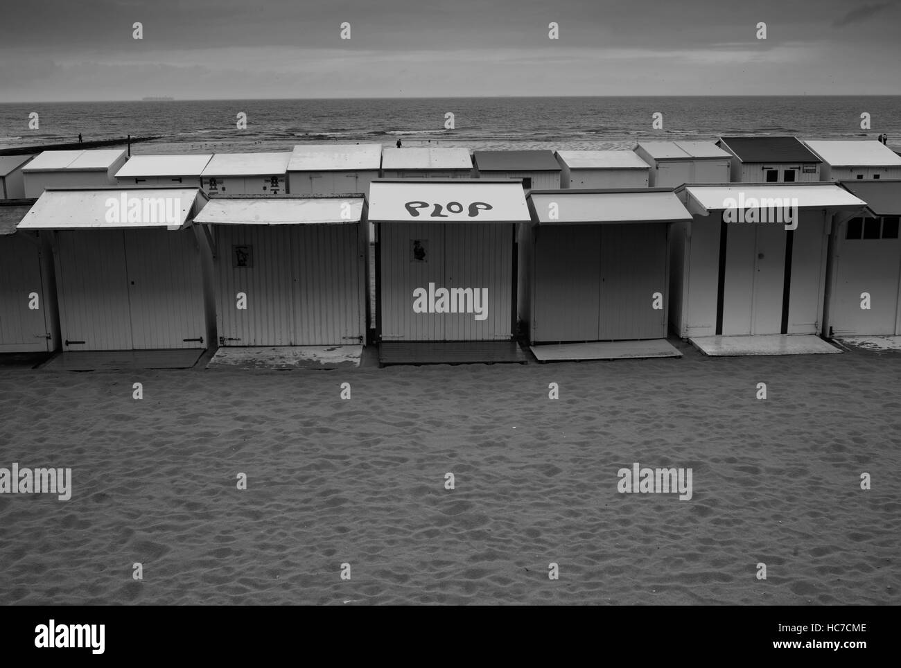 Plop - cabines de plage sur la côte nord de la mer des pluies, Blankenberge, Belgique Banque D'Images