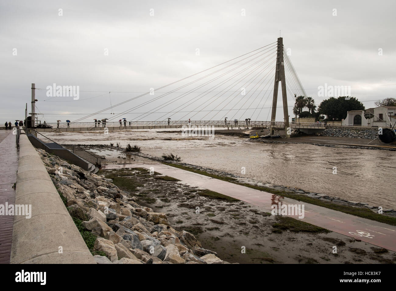 Rivière Fuengirola, Malaga, Espagne. Décembre, 4e en 2016. La pluie le plus lourd au cours des 25 dernières années Banque D'Images