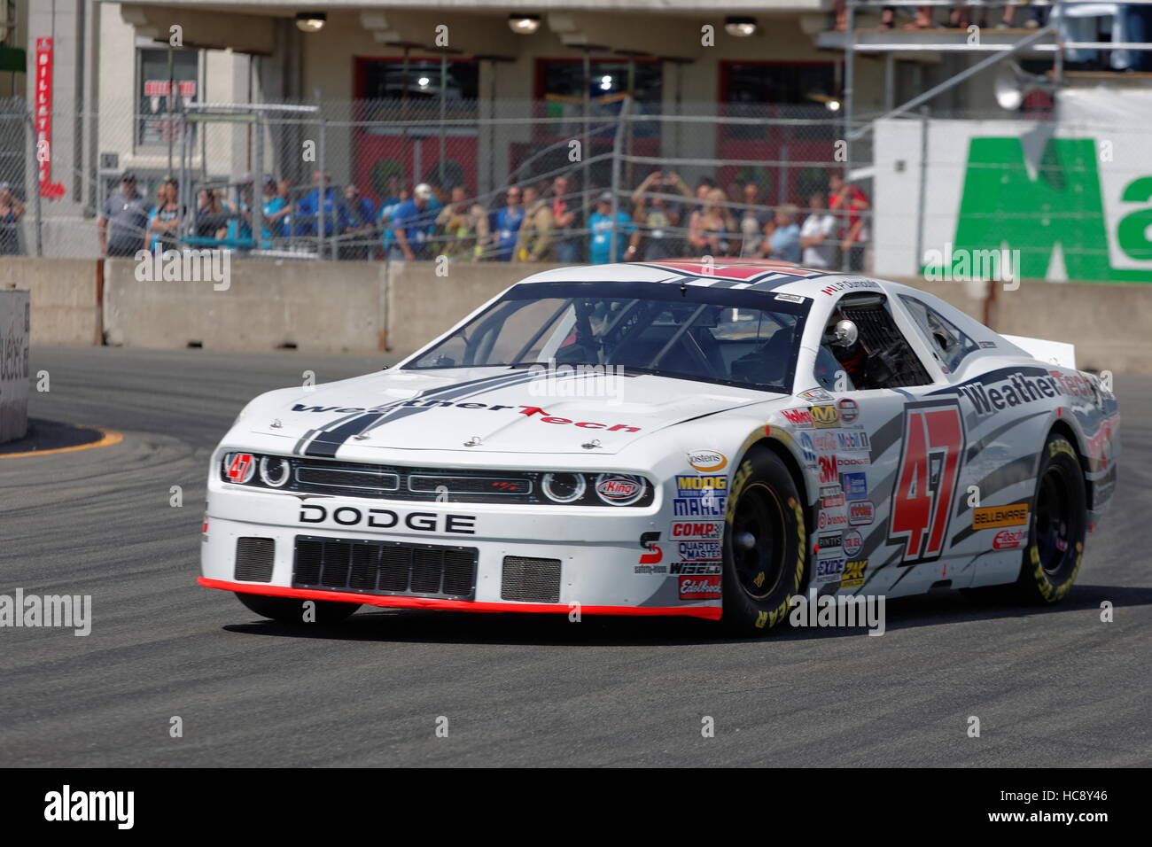 Numéro de voiture 47 entraîné par L.P. Dumoulin à la compétition de l'JuliaWine.com 50 tours de la série NASCAR Canadian Tire qui a eu lieu au cours de la GP3R week-end à Tro Banque D'Images