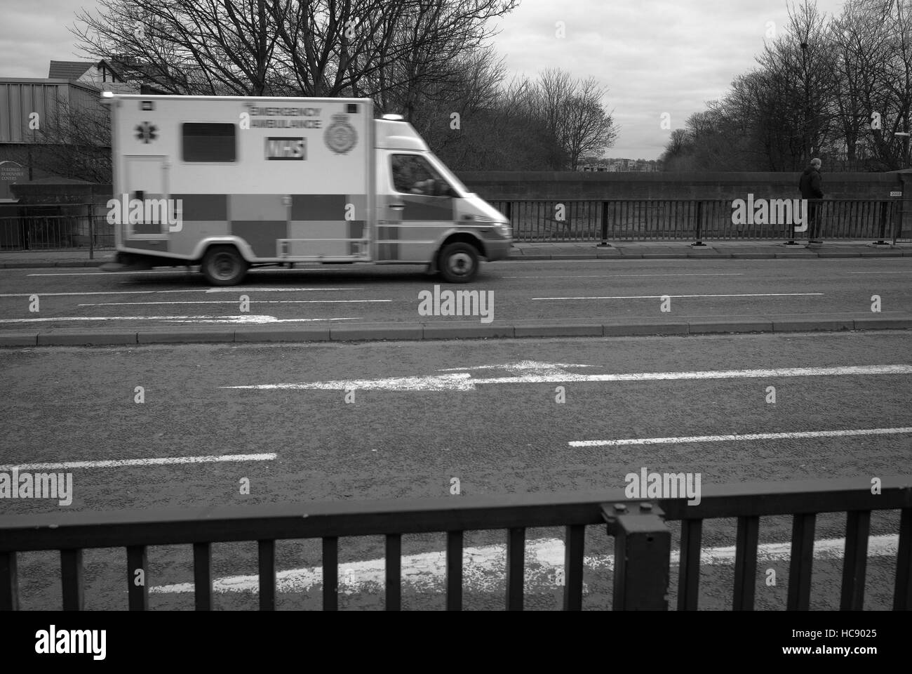 Ambulance sur la Great North Road, Gosforth Banque D'Images