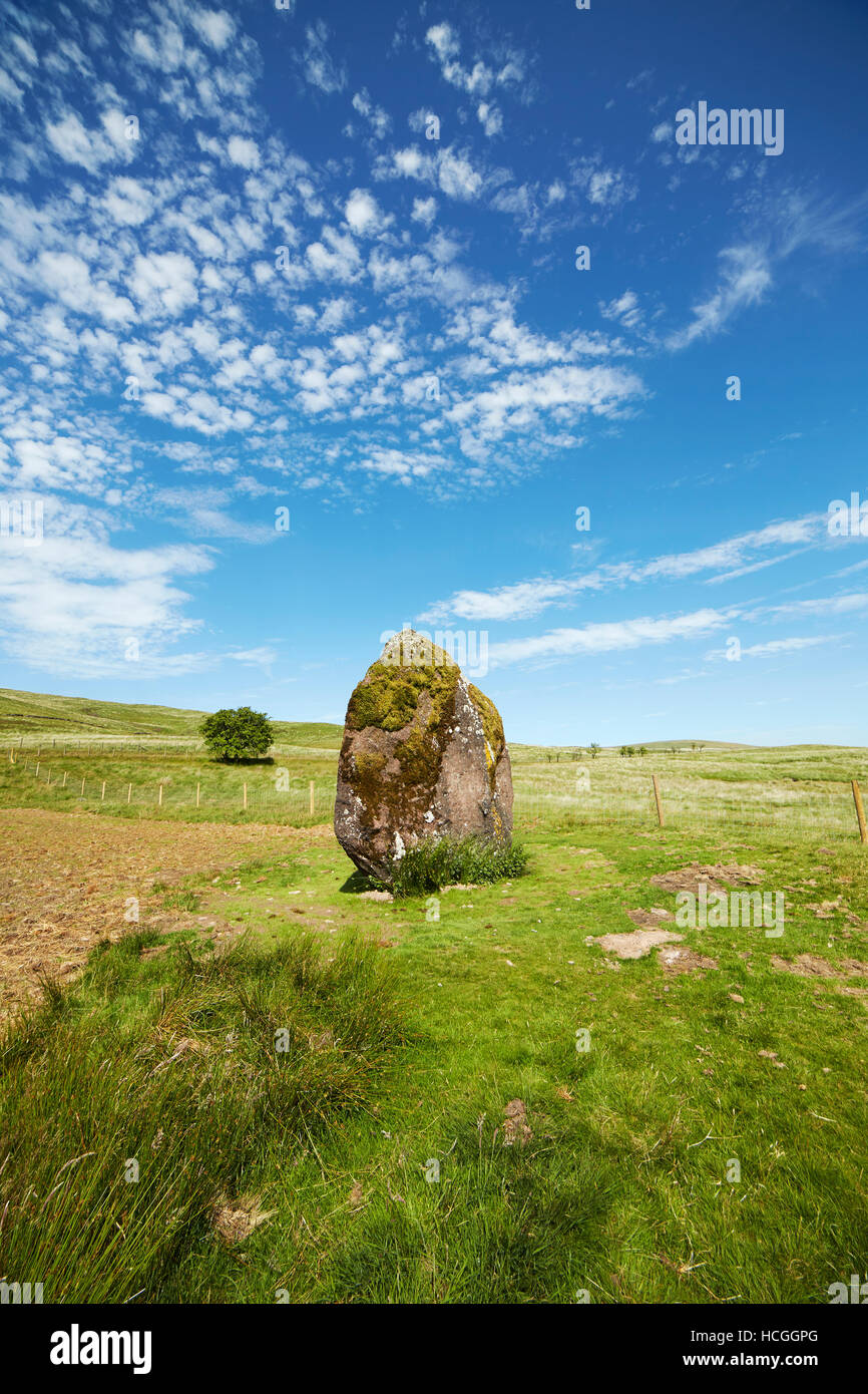 Llia Maen Standing Stone, près de Brecon Beacons, Ystradfellte, Pays de Galles, Royaume-Uni Banque D'Images