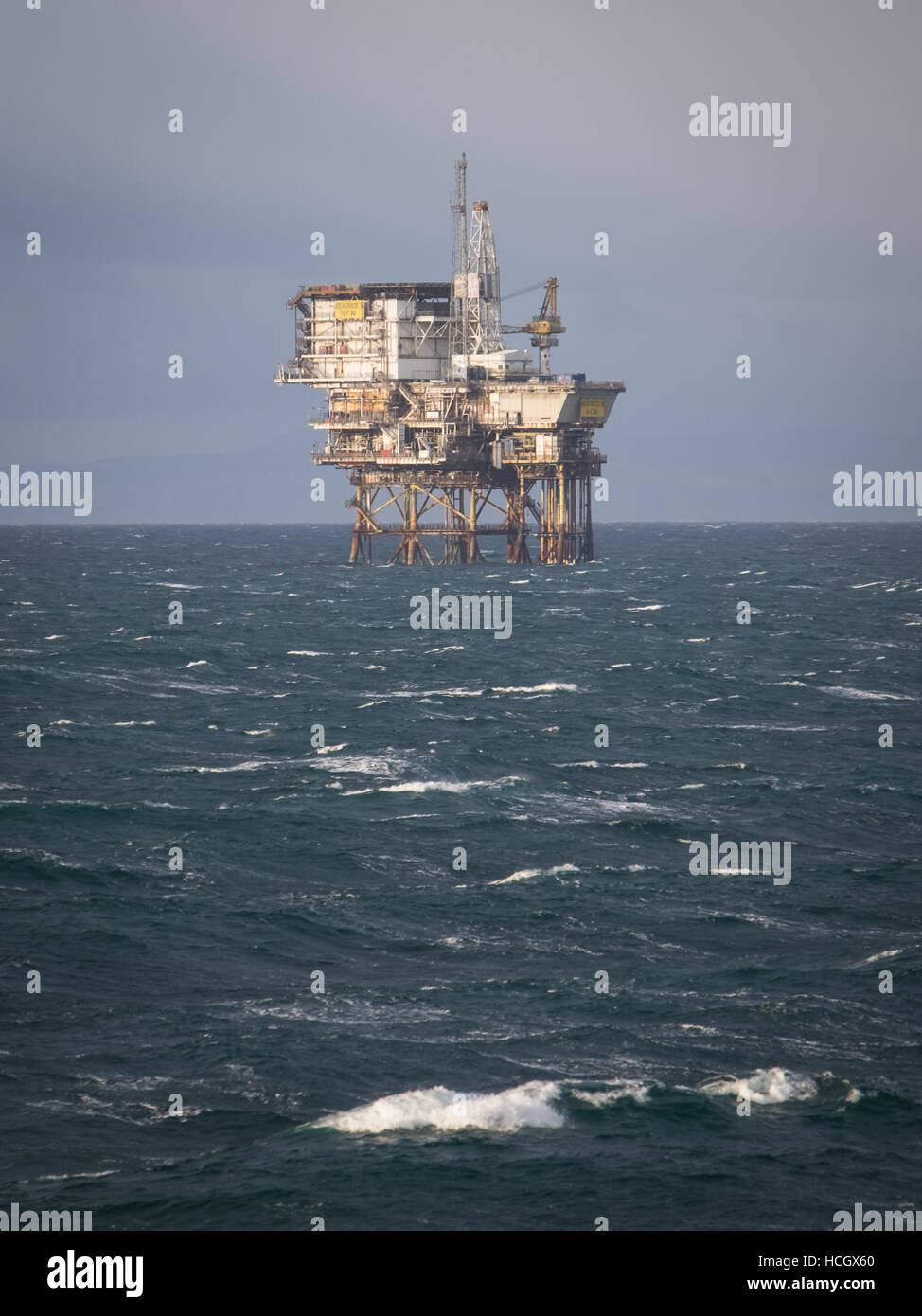 La plate-forme pétrolière, Beatrice B (11/30) dans le Moray Firth, Ecosse Banque D'Images
