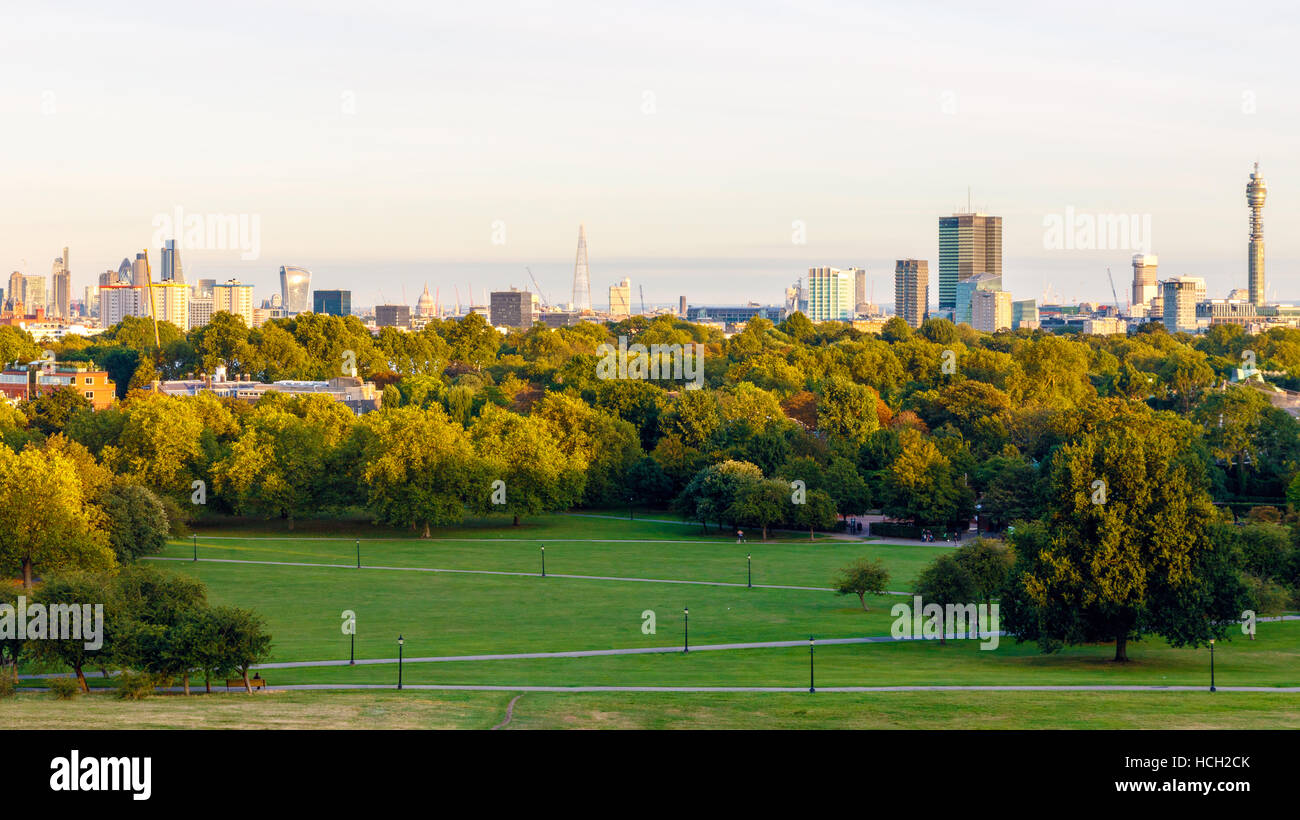 Londres paysage urbain vu de Primrose Hill au coucher du soleil Banque D'Images