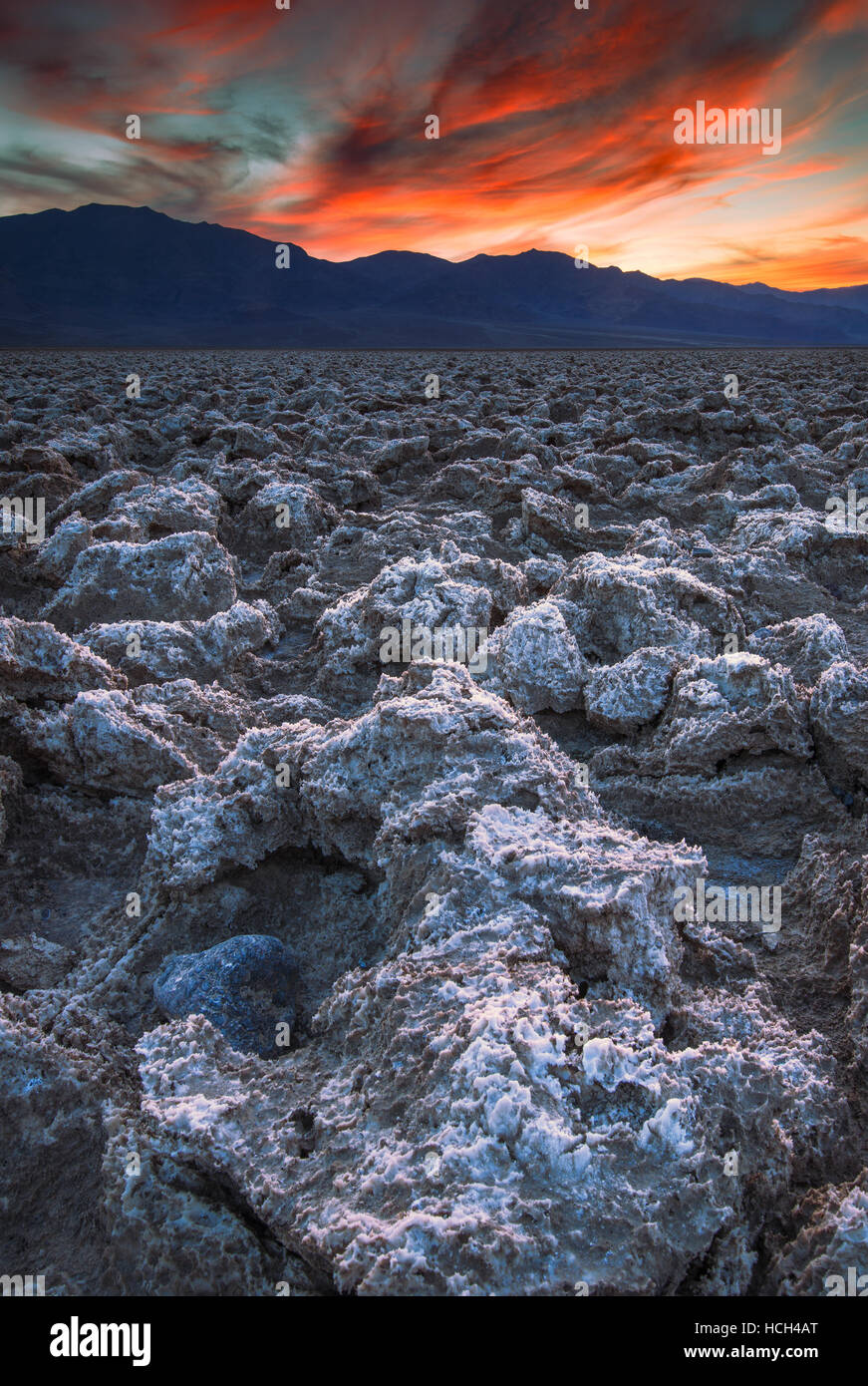 Death Valley est l'une des régions les plus chaudes sur terre avec des températures la flambée des cours des 135 degrés fahrenheit. Banque D'Images
