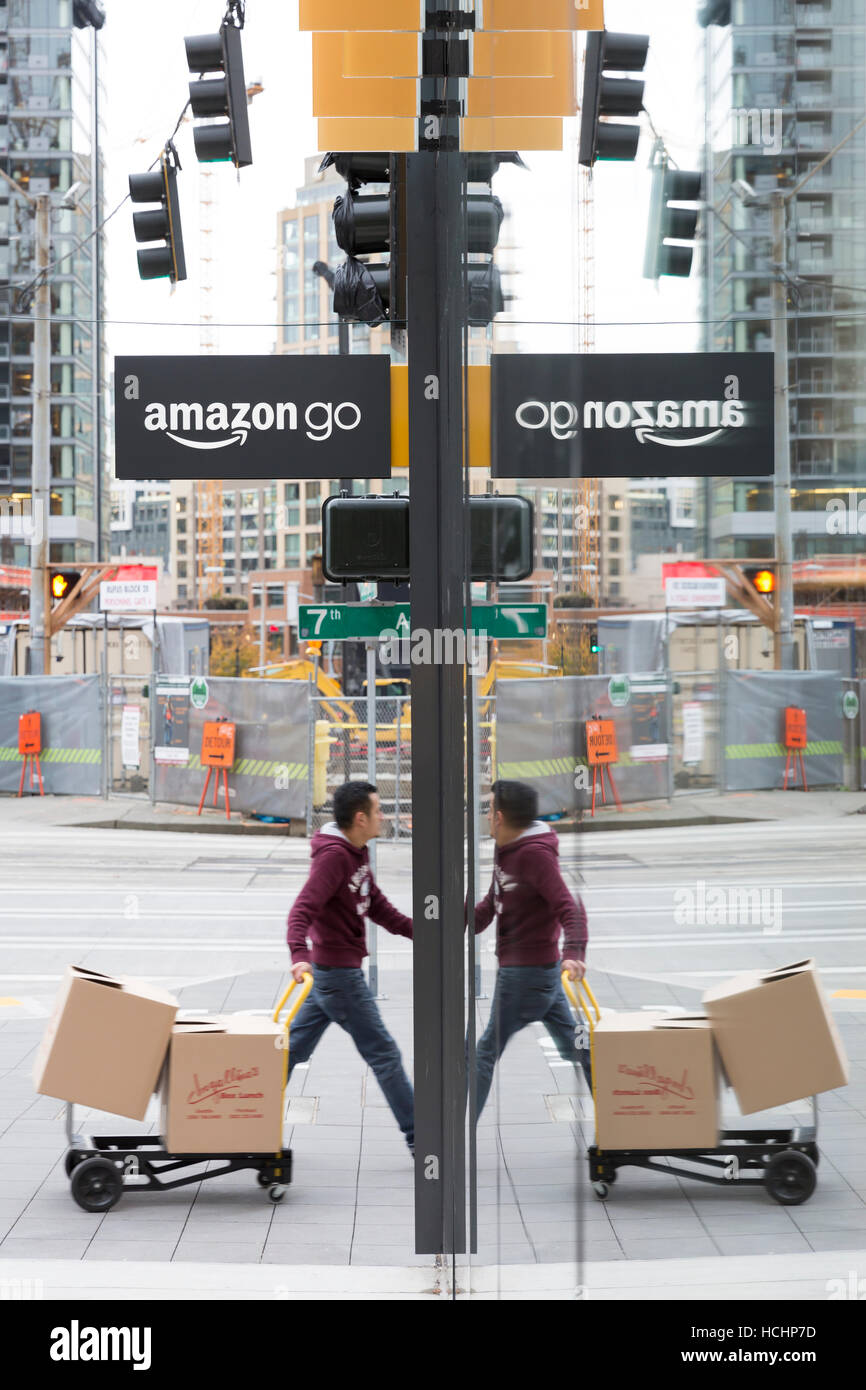 Seattle, Washington DC, USA. 8 Décembre, 2016. Amazon Rendez-vous est ouvert aux employés sur Amazon's campus urbain. En ce moment dans son programme bêta, le high tech convenience store est ouvert au public au début de 2017. Crédit : Paul Gordon/Alamy Live News Banque D'Images