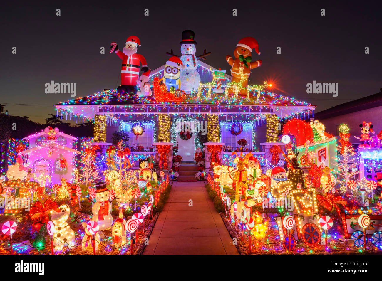 Los Angeles, 5 décembre : Noël Décoration de maison de style américain le  Dec 5, 2016 at Los Angeles Photo Stock - Alamy