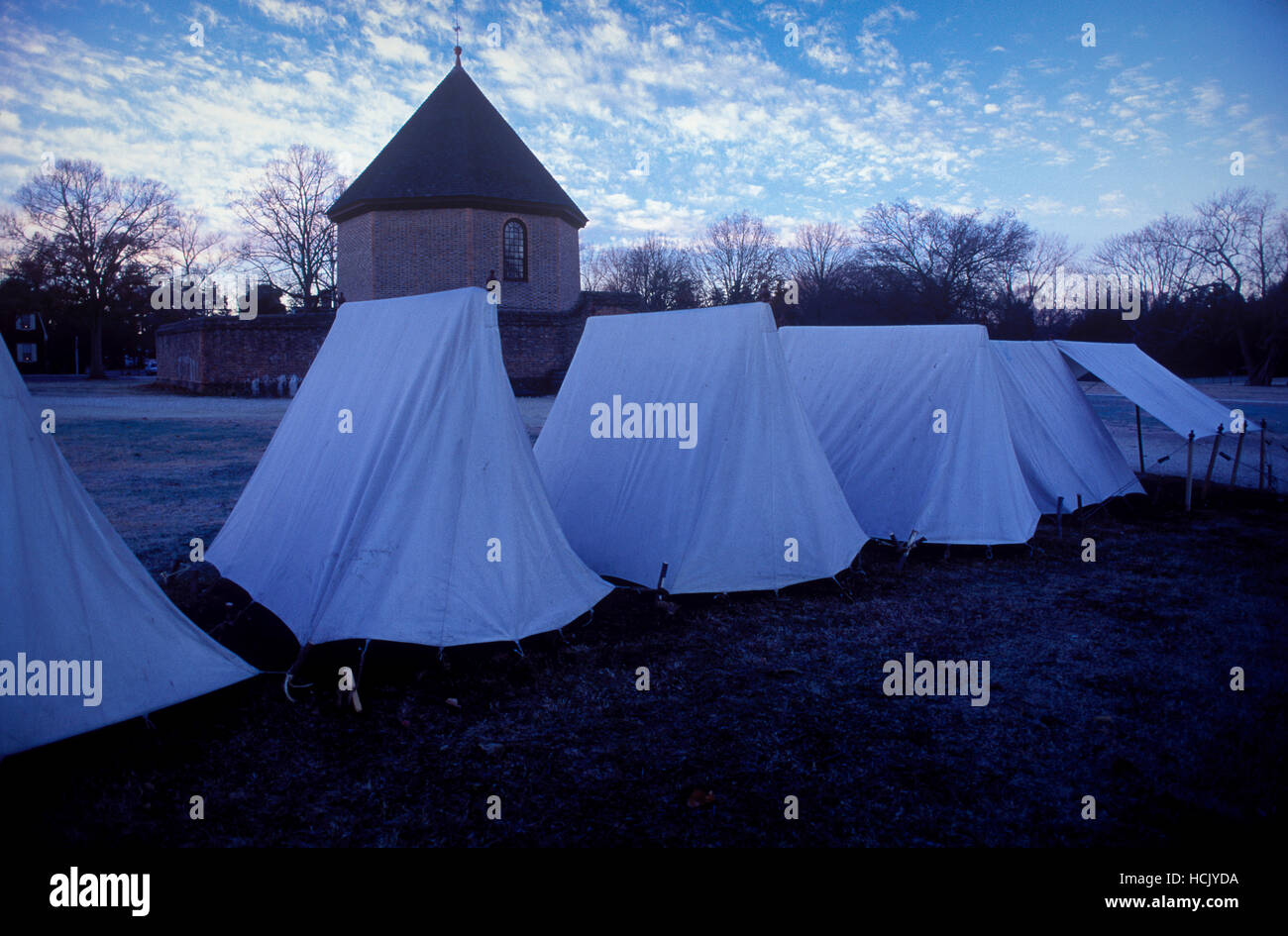 Tentes militaires du 18ème siècle Banque de photographies et d'images à  haute résolution - Alamy