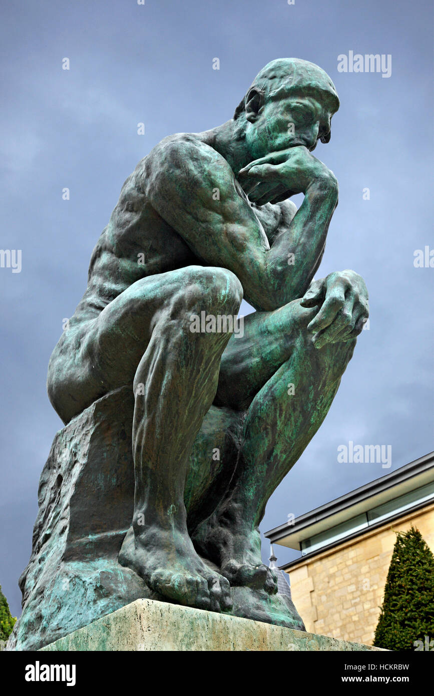 Penseur de rodin Banque de photographies et d'images à haute résolution -  Alamy