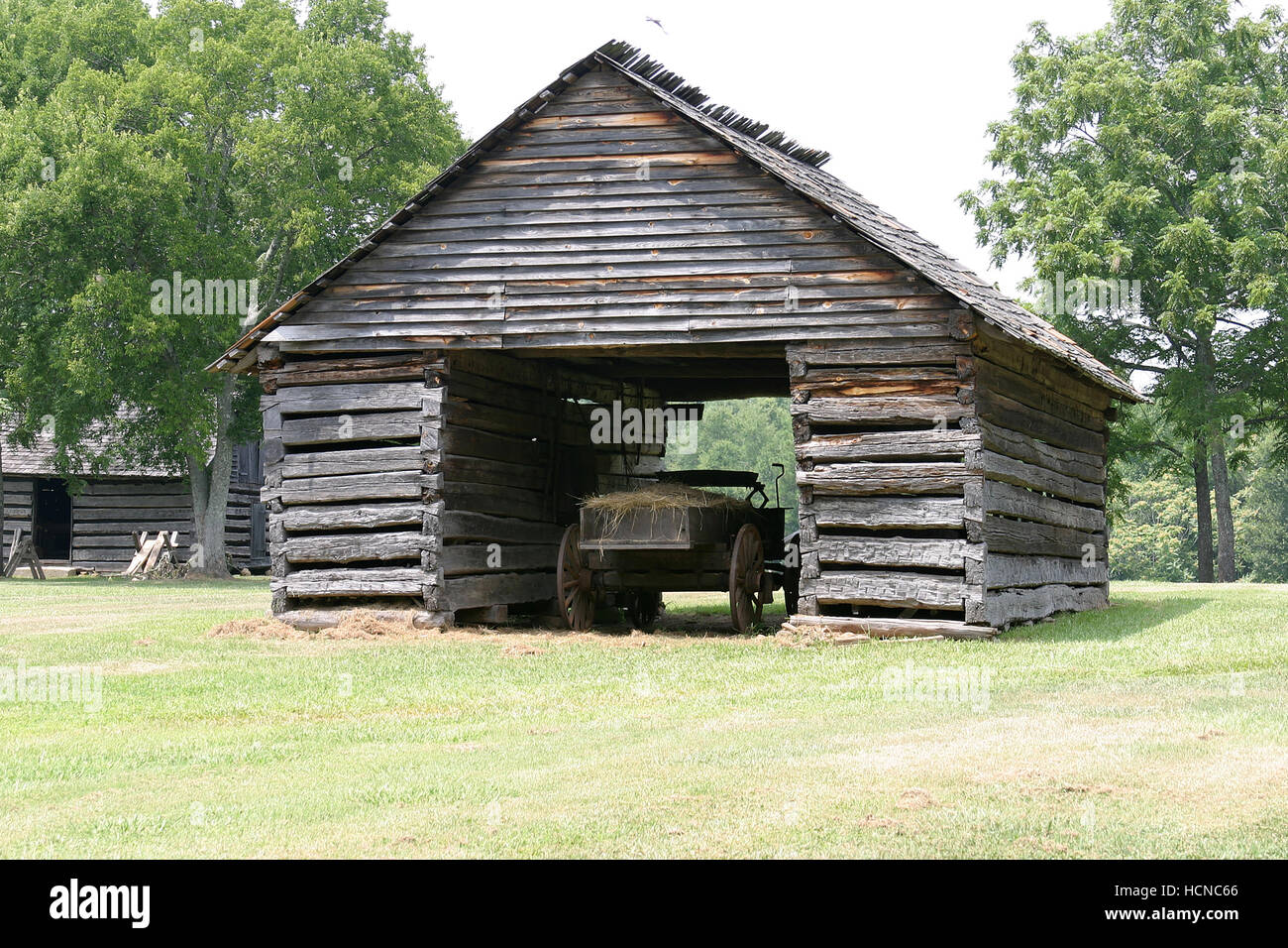 Grange à Brattonsville journal taillées dans des plantations McConnells SC, près de Rock Hill. Banque D'Images