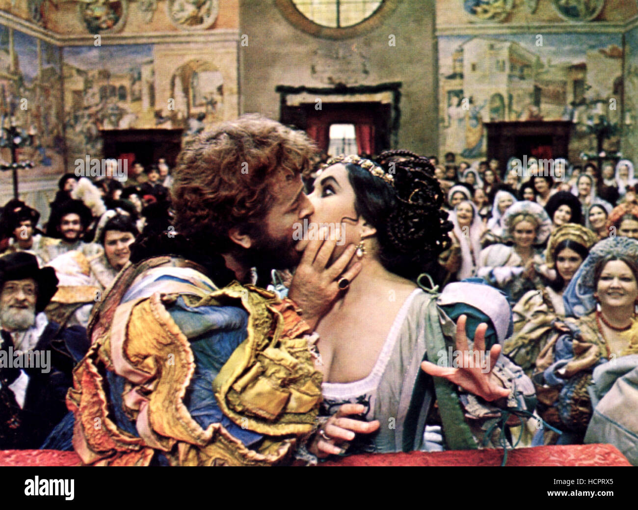 PHOTO DE PRESSE CINÉMA - Elizabeth Taylor & Richard Burton Dans La Mégère Apprivoisée - L19