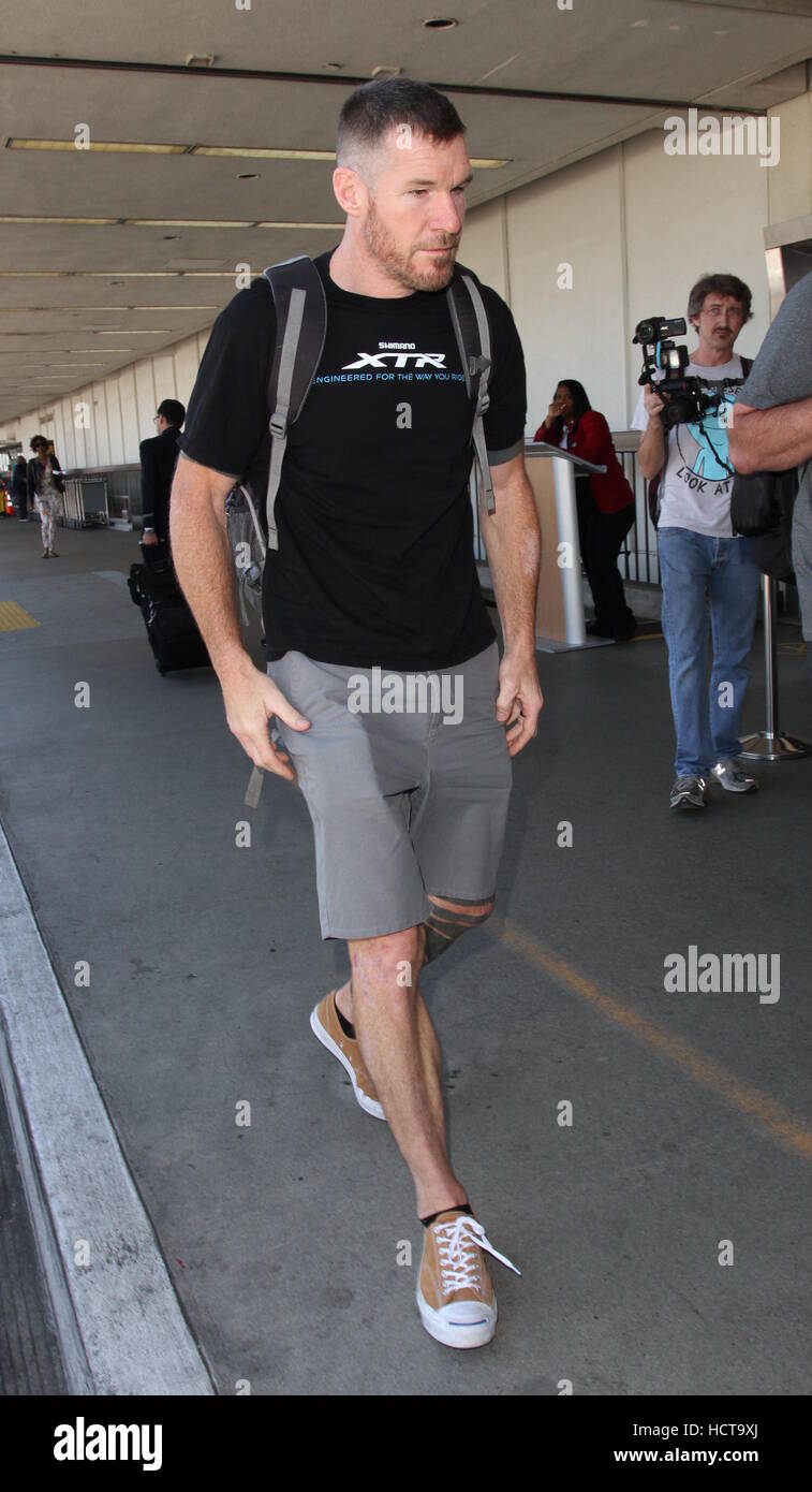 Tim Commerford à l'Aéroport International de Los Angeles (LAX) avec : Tim Commerford Où : Los Angeles, California, United States Quand : 17 août 2016 Banque D'Images