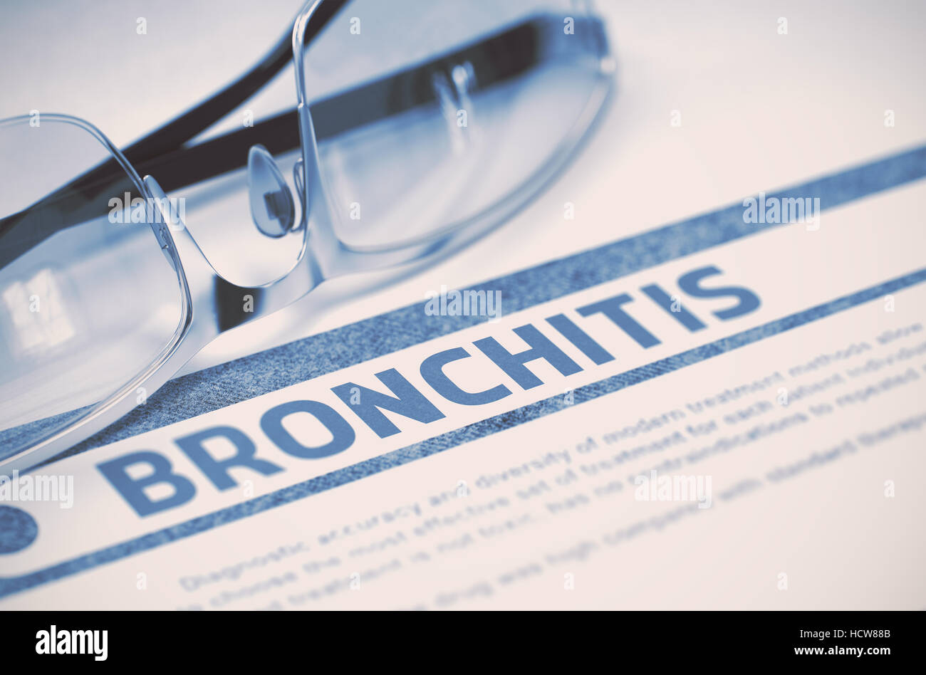 Bronchite - Diagnostic imprimé sur fond bleu et lunettes allongé sur elle. Concept médical. Image floue. Le Rendu 3D. Banque D'Images