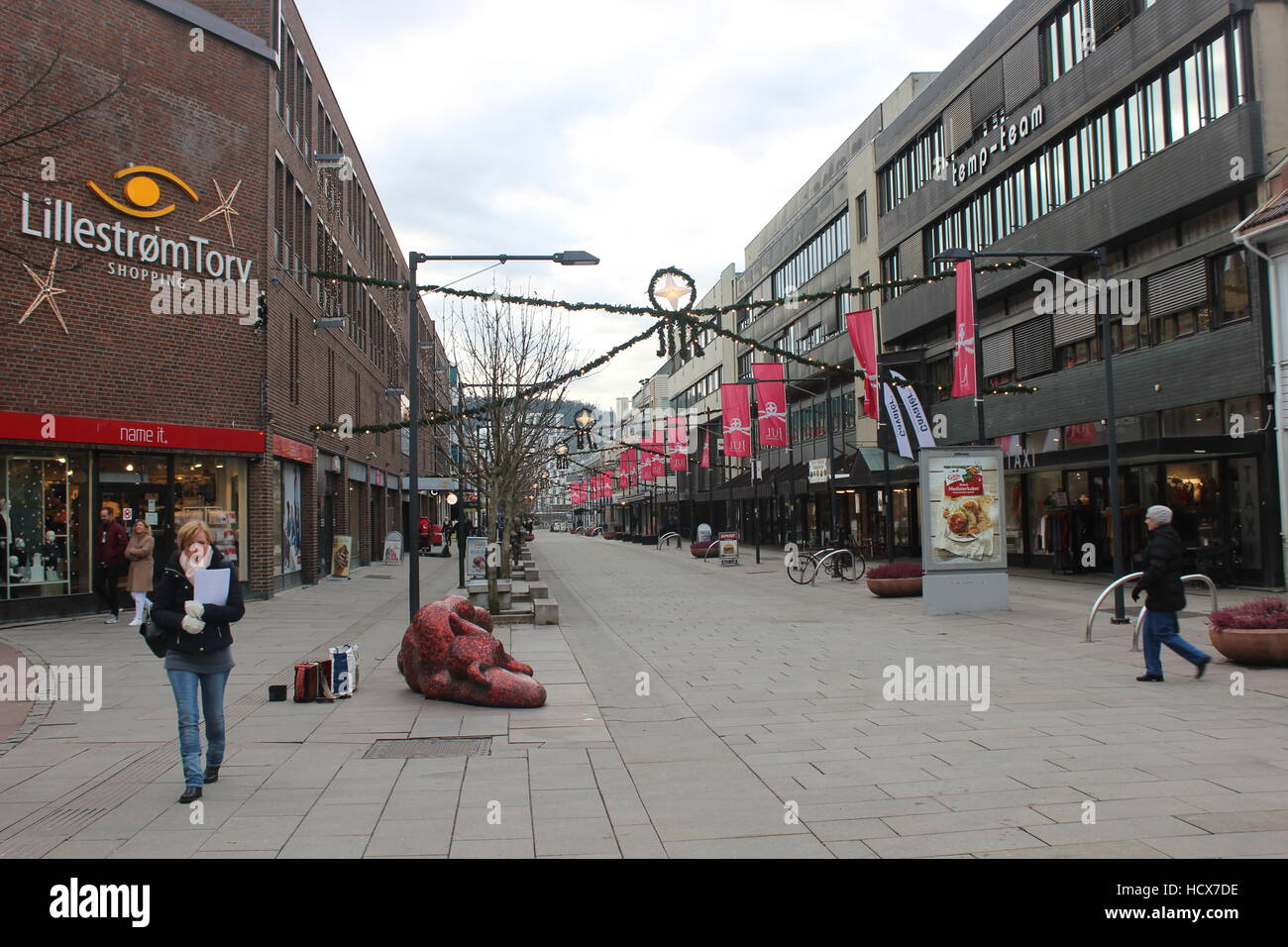 Le centre-ville de Lillestrøm en Norvège pendant la saison de Noël Banque D'Images