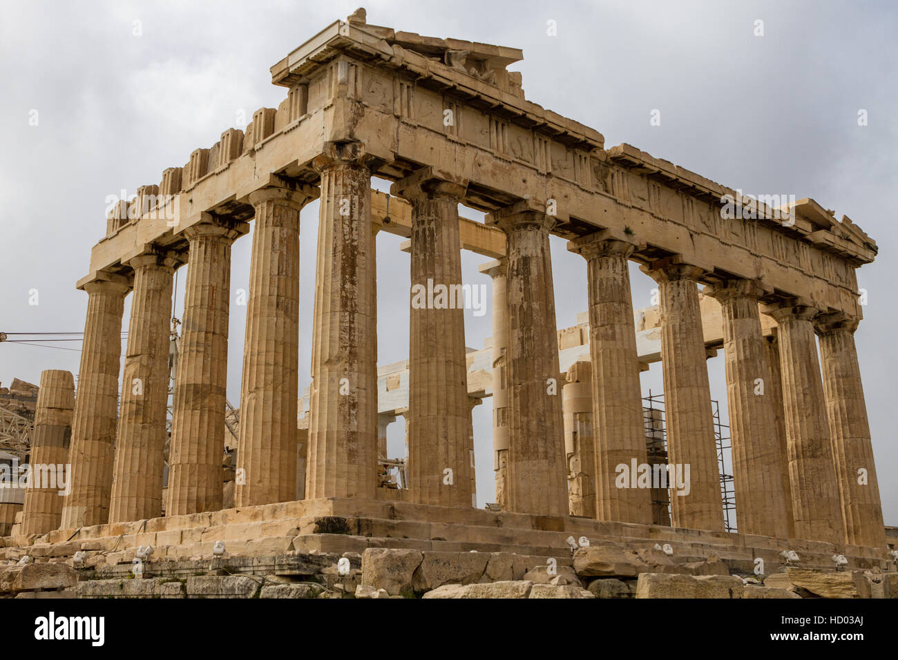 Athènes, Grèce - cariatides à l'Erechtheum du Parthénon à Athènes Grèce Erechtheion Banque D'Images