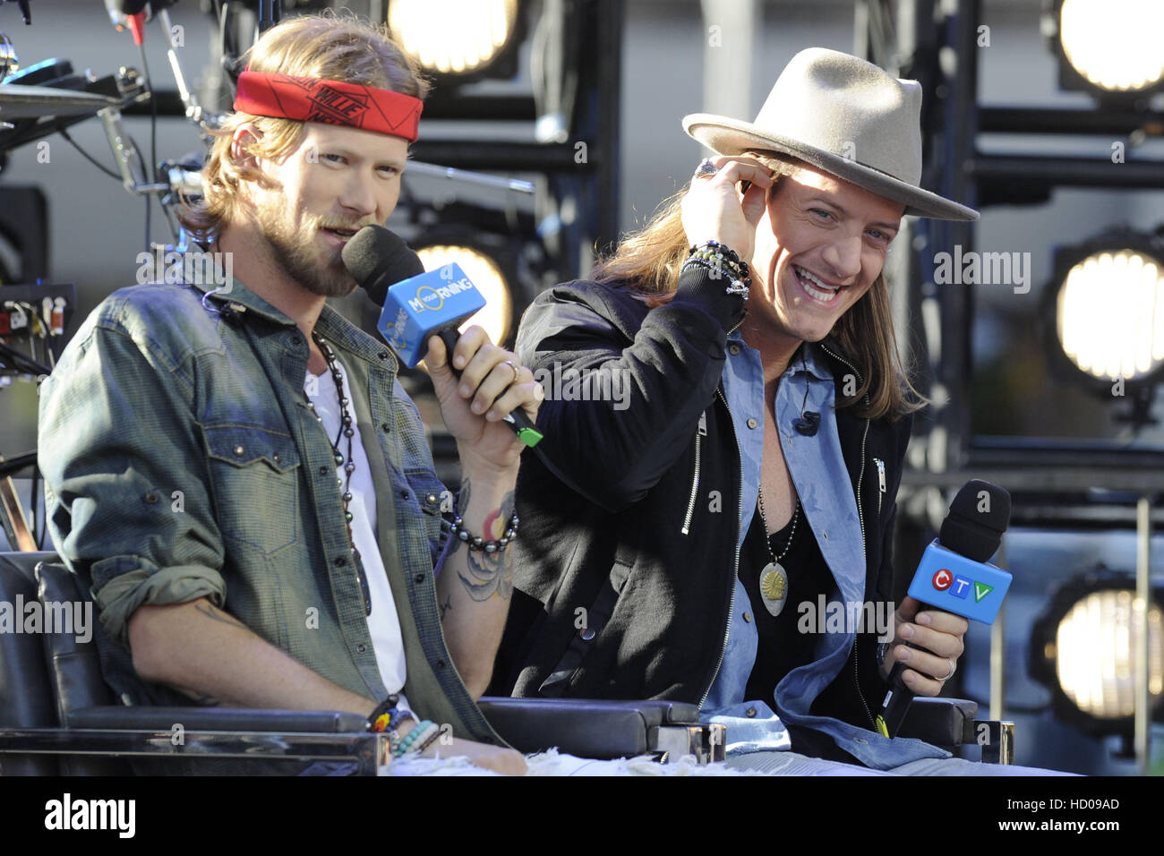 Floride Géorgie Ligne de la performance et de l'entrevue lors de la première de CTV est votre matinée. Avec : Brian Kelley, Tyler Hubbard Où : Toronto, Canada Quand : 22 août 2016 Banque D'Images
