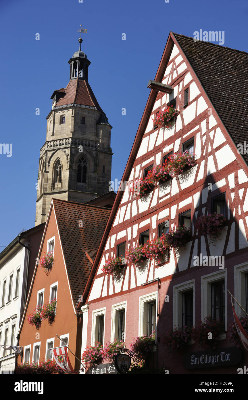 Hotel am ellinger tor et st.-andreas-kirche, weißenburg in bayern, weißenburg-gunzenhausen district, middle franconia, Bavaria, Germany Banque D'Images
