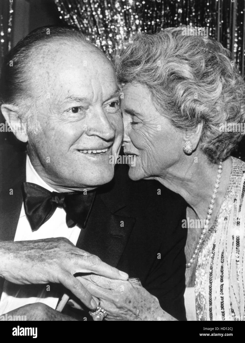 De gauche à droite : Bob Hope, Dolores espérons célébrer leur 50e anniversaire de mariage, 1984 Banque D'Images