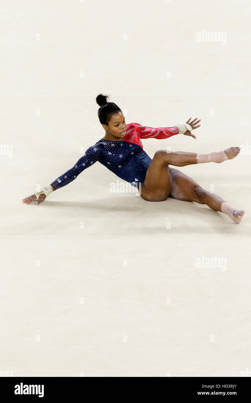 Rio de Janeiro, Brésil. 7 août 2016. Gabrielle Douglas (USA) effectue l'exercice au sol au cours de gymnastique féminine à la qualification olympique 2016 Banque D'Images